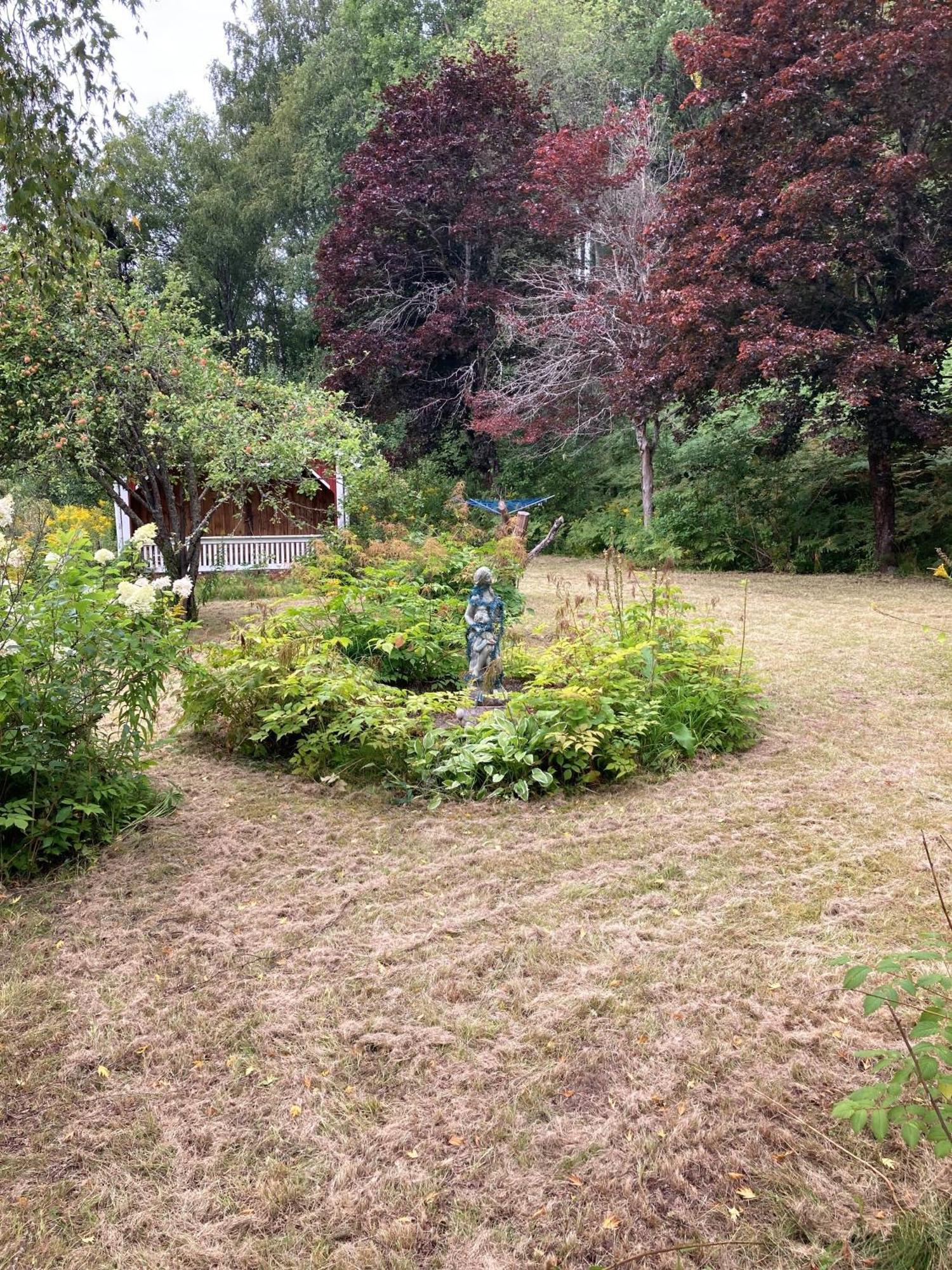 Charmig Villa Med Bastu Och Snabbt Wifi Långav Esterno foto