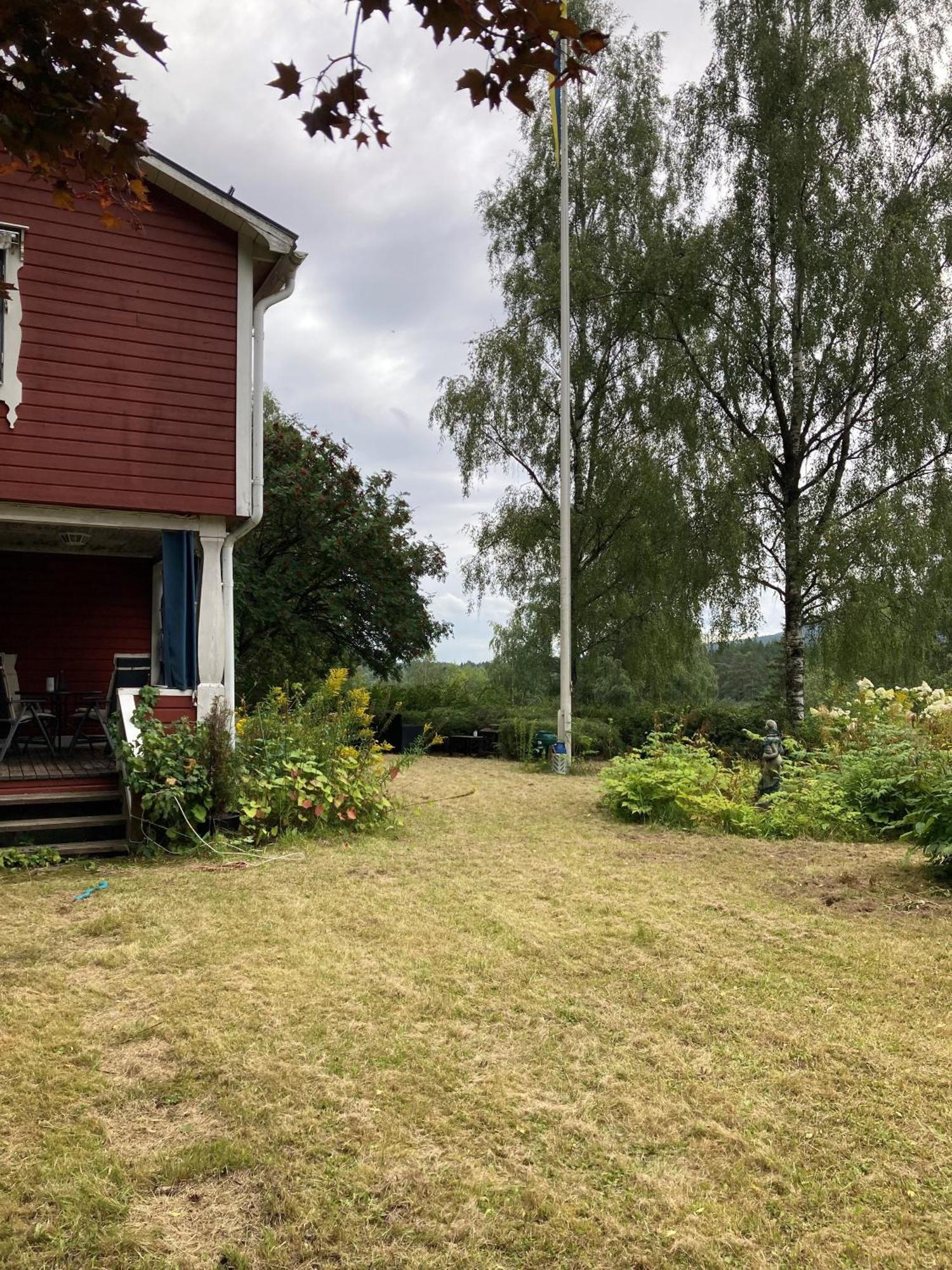 Charmig Villa Med Bastu Och Snabbt Wifi Långav Esterno foto