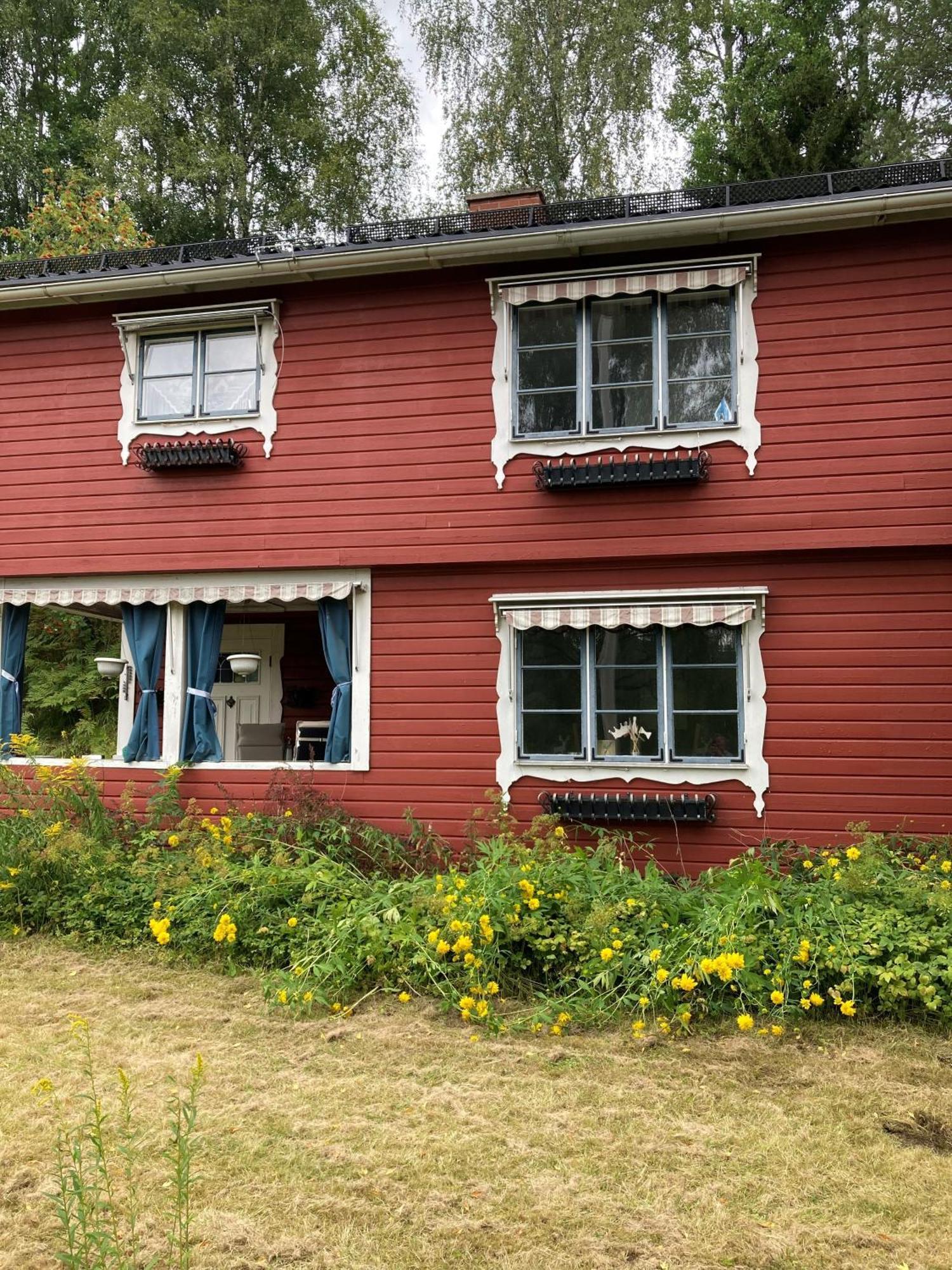 Charmig Villa Med Bastu Och Snabbt Wifi Långav Esterno foto