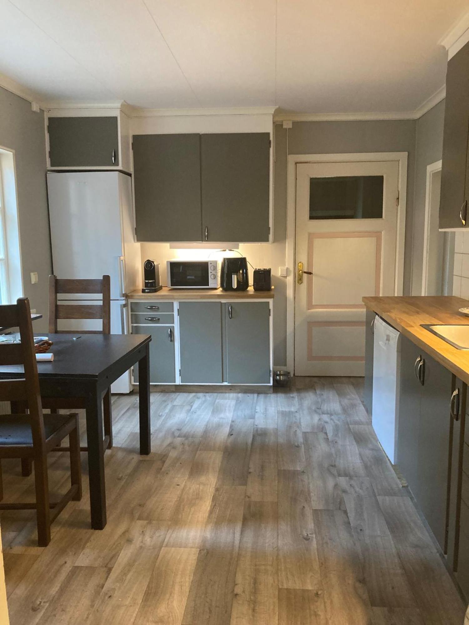 Charmig Villa Med Bastu Och Snabbt Wifi Långav Esterno foto