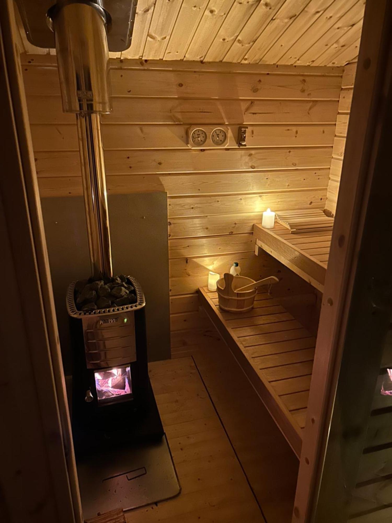Charmig Villa Med Bastu Och Snabbt Wifi Långav Esterno foto