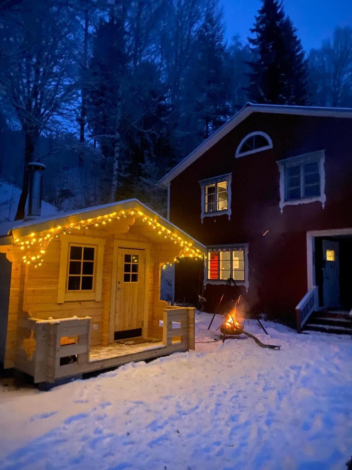 Charmig Villa Med Bastu Och Snabbt Wifi Långav Esterno foto