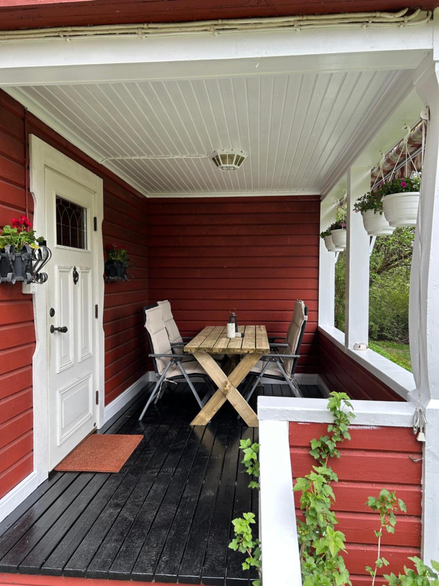 Charmig Villa Med Bastu Och Snabbt Wifi Långav Esterno foto