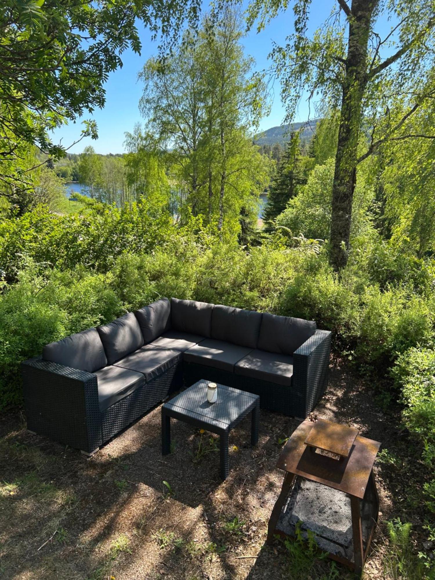 Charmig Villa Med Bastu Och Snabbt Wifi Långav Esterno foto